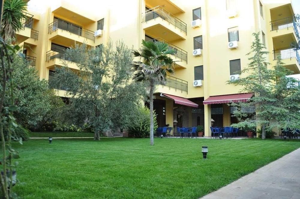 Palm Court Suites Ayvalı Exteriér fotografie