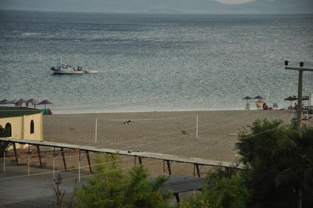 Palm Court Suites Ayvalı Exteriér fotografie